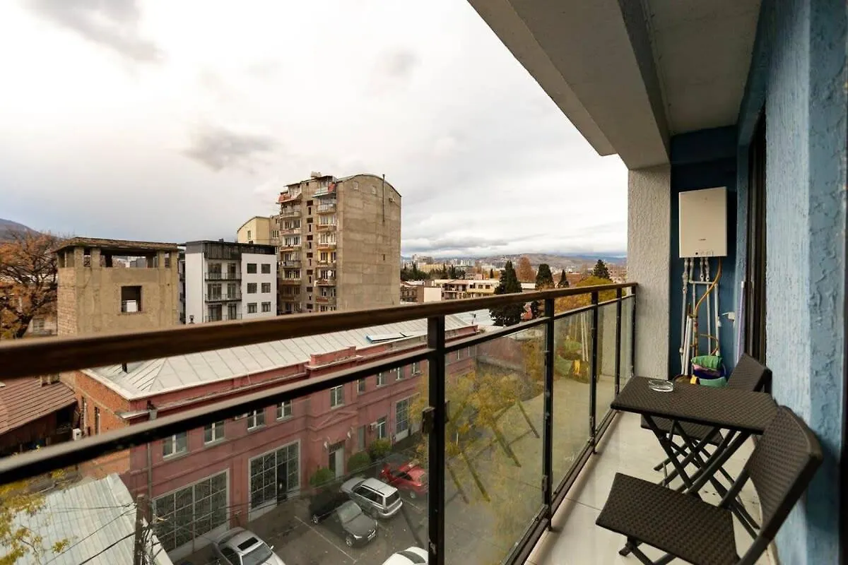 Luminous Studio With Balcony In Tbilisi - By Wehost 0*,  Georgien