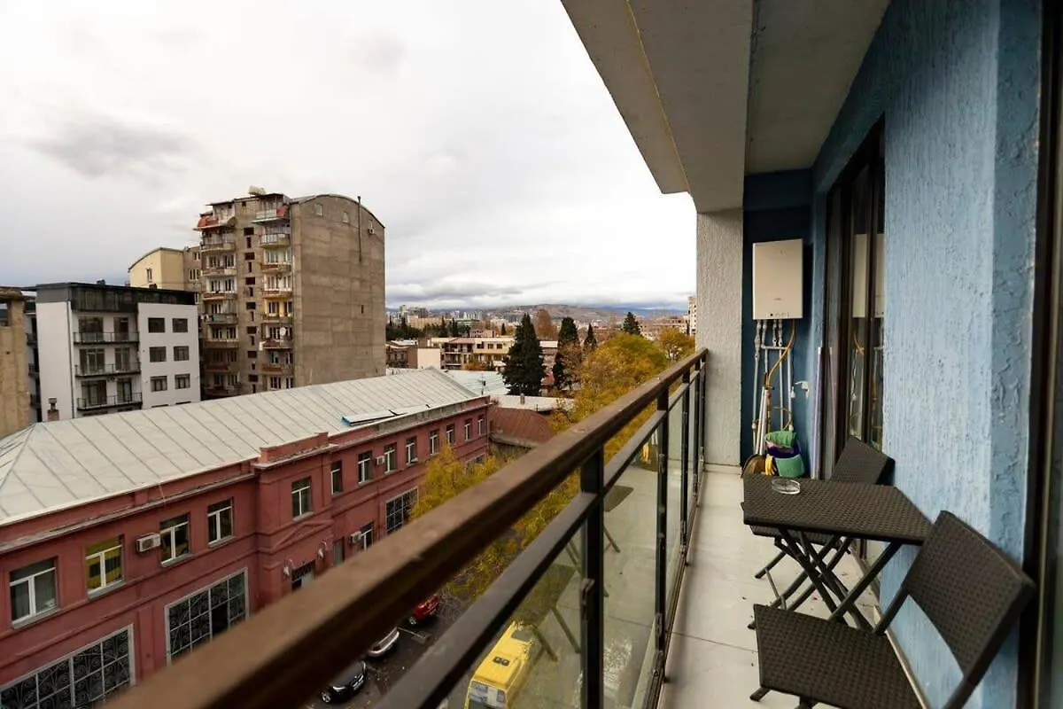 Luminous Studio With Balcony In Tbilisi - By Wehost Apartment
