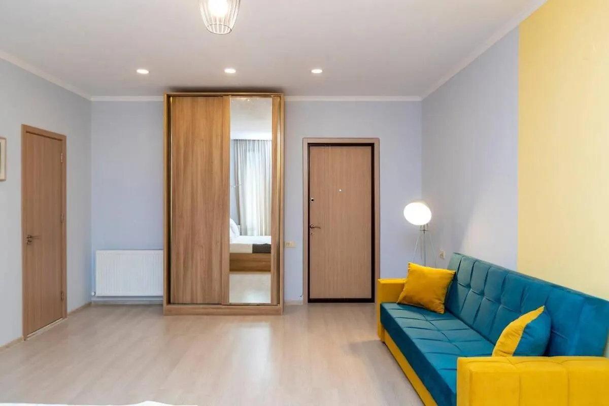 Luminous Studio With Balcony In Tbilisi - By Wehost 0*,  Georgien